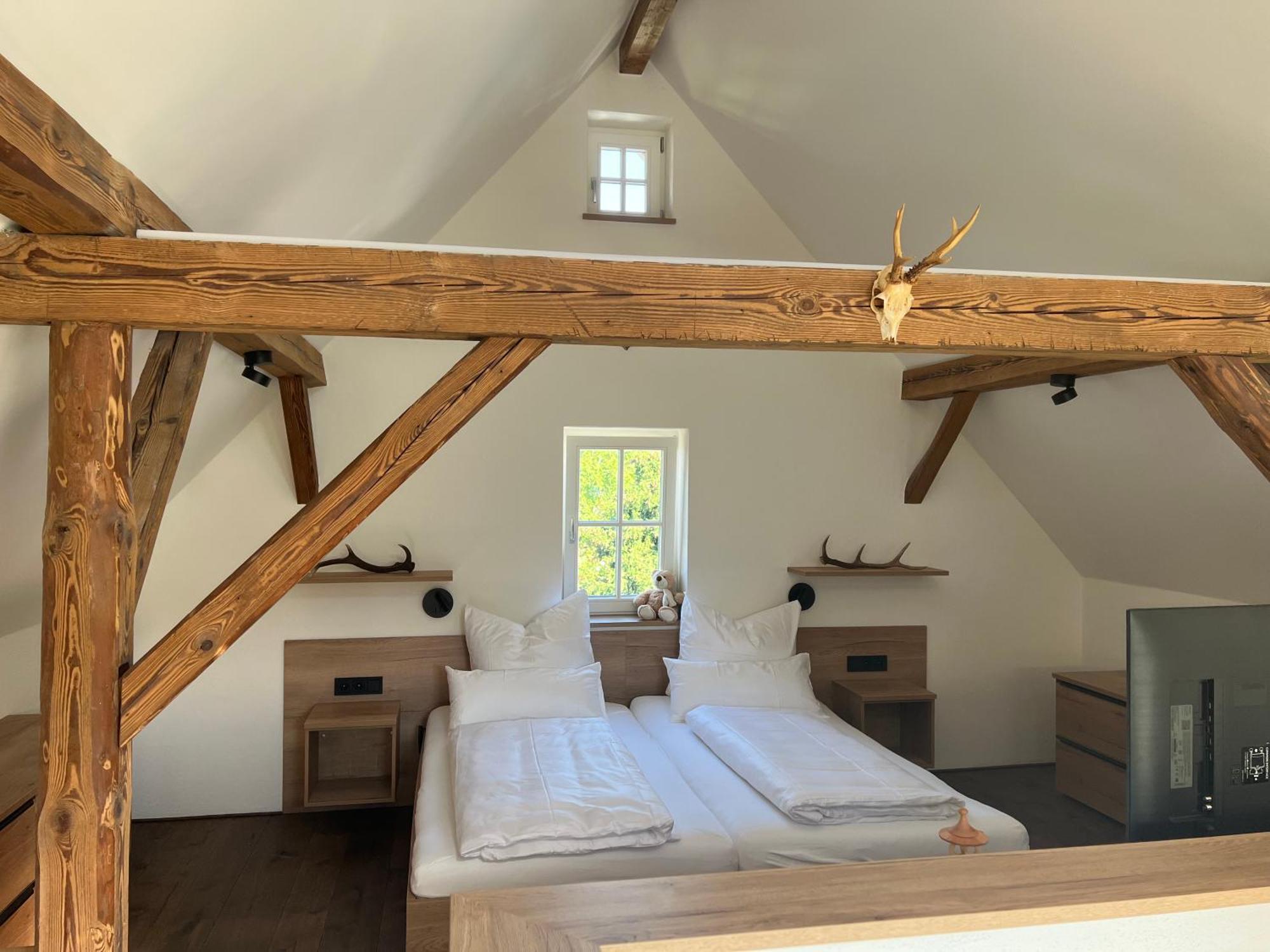אוברקירש Pflugwirts Hotel Und Gasthaus חדר תמונה